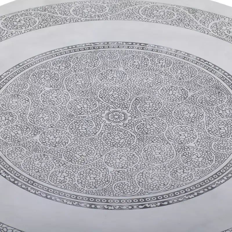 Table basse élégante d'intérieur traditionnelle en aluminium