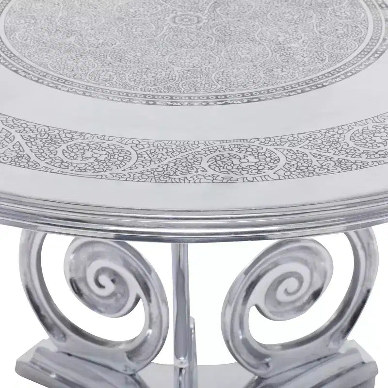 Table basse élégante d'intérieur traditionnelle en aluminium