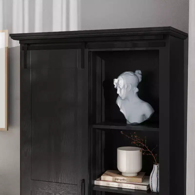 Meuble de rangement de ferme avec porte coulissante de style grange